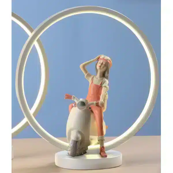 Yvonne Gontier lampada led circolare e ragazza e vespa 6132429