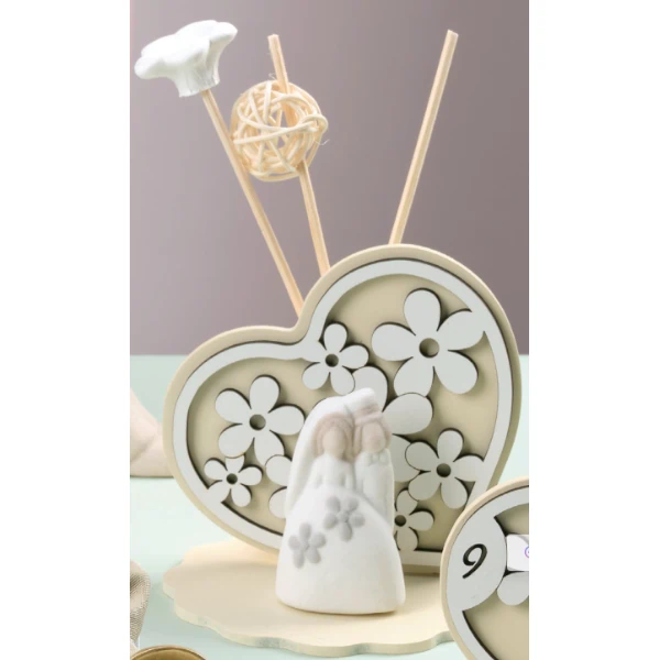 Yvonne Gontier profumatore sposi e cuore 8457261