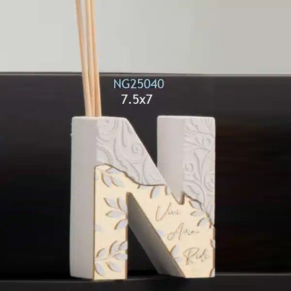Dolcicose lettera N oro 7.5x7 NG25040