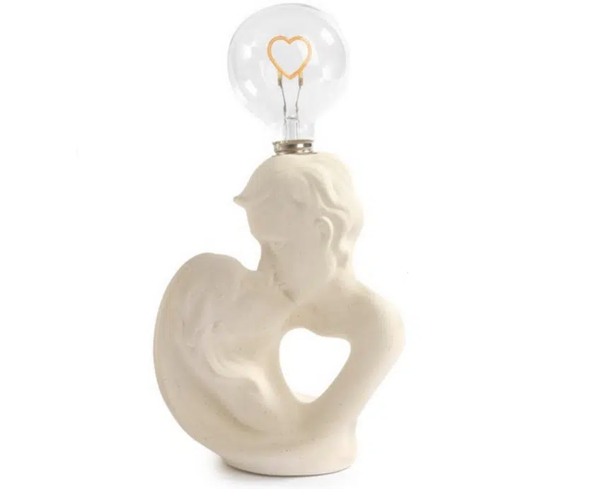 COPPIA INNAMORATI CON LAMPADA CUORE PB20670